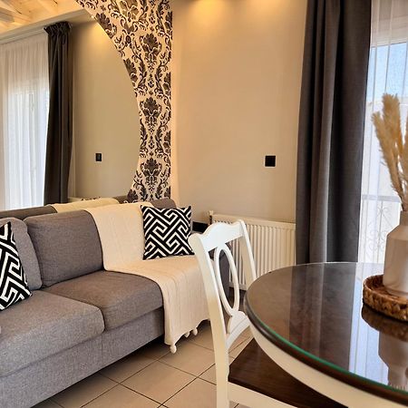 Orianna Suites Skiathos エクステリア 写真