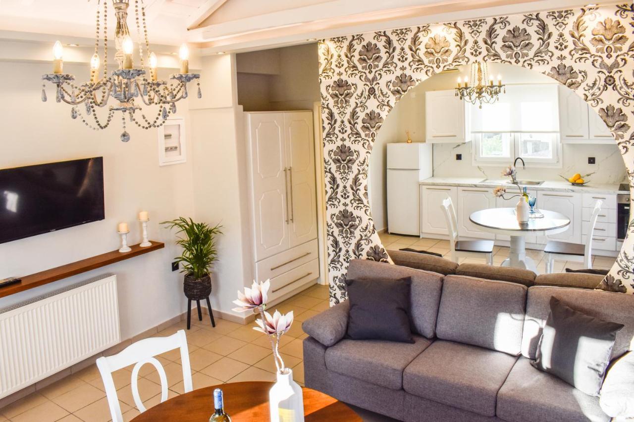 Orianna Suites Skiathos エクステリア 写真
